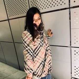 Meet your Posher, Alejandrina